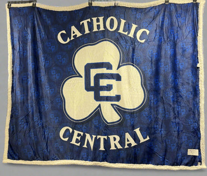 Sherpa Lined Blanket w/CC Crest